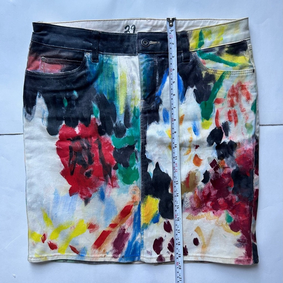 ANTHROPOLOGIE Night Garden Handpainted Denim Skirt
Size 29 art Motif - Picture 2 of 6